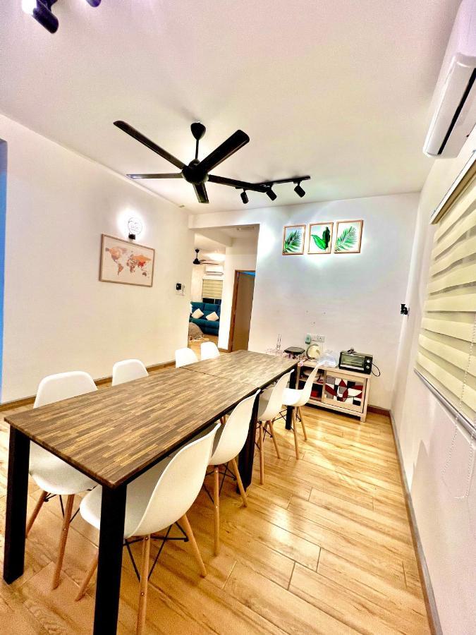 Raees Homestay Kampong Tanjong Minyak Экстерьер фото