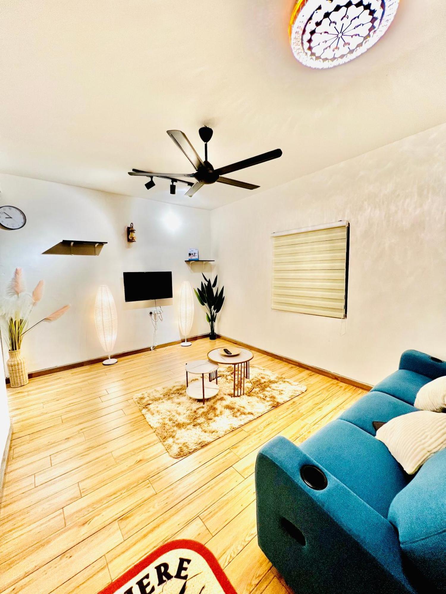 Raees Homestay Kampong Tanjong Minyak Экстерьер фото
